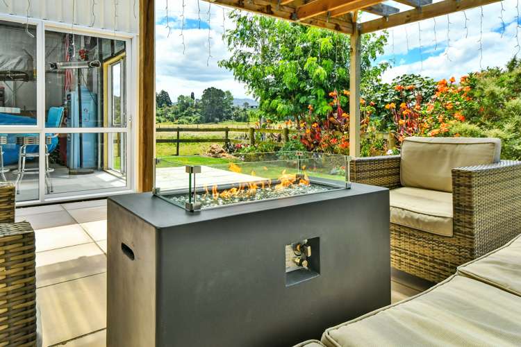 68 Kowhai Avenue Kaiaua_12