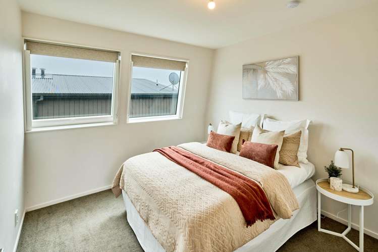 9 Lacebark Lane Woodridge_14