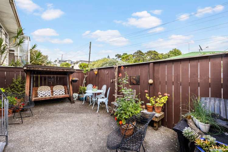 1/70 Cliff View Drive Green Bay_11