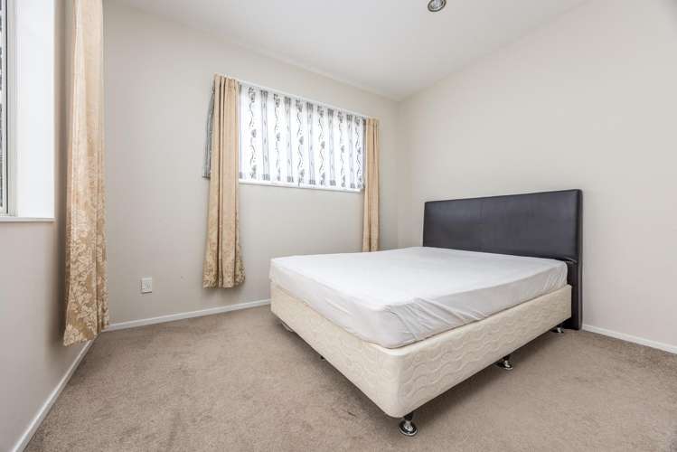 55 Castlederg Drive Flat Bush_3