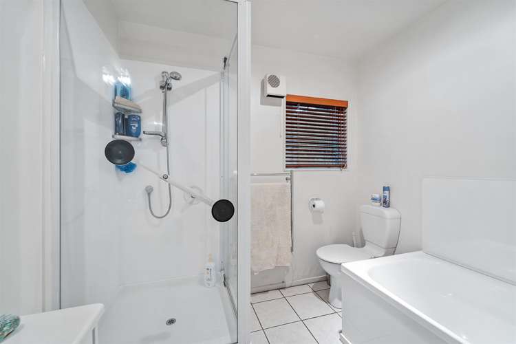 2/21 Eastcliffe Road Castor Bay_15