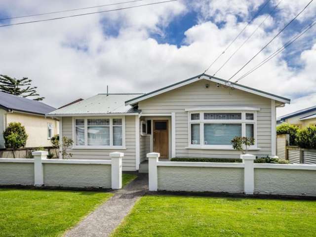 17 Bracken Street Petone_1