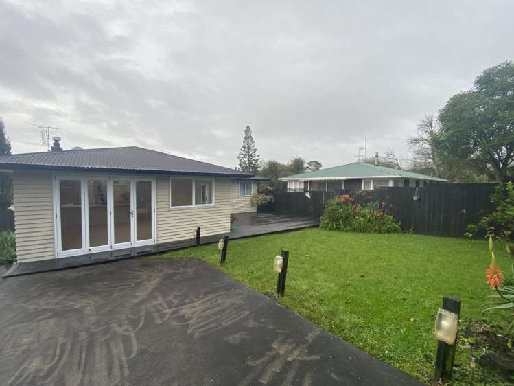 4 Trojan Crescent New Lynn_15