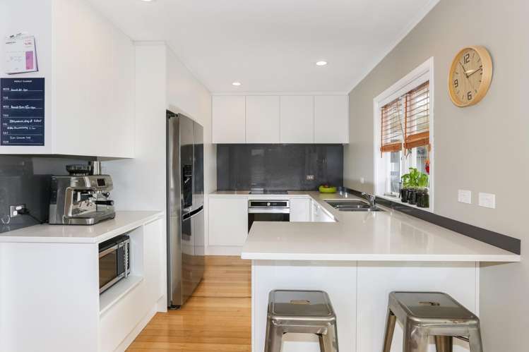 9 Lawrie Avenue Pukekohe_10