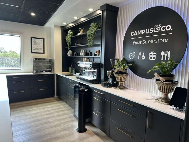 100 Glover Road Hawera_4