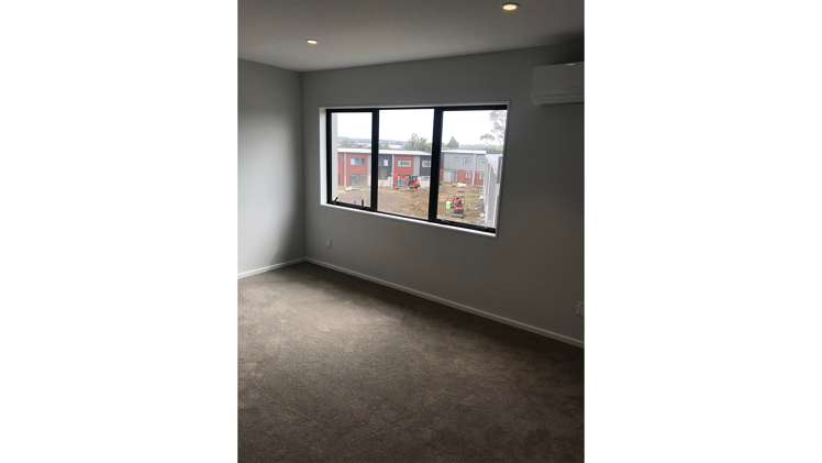 5 Meritage Lane Te Atatu South_6