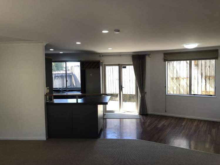 15E Queens Avenue 1067_5