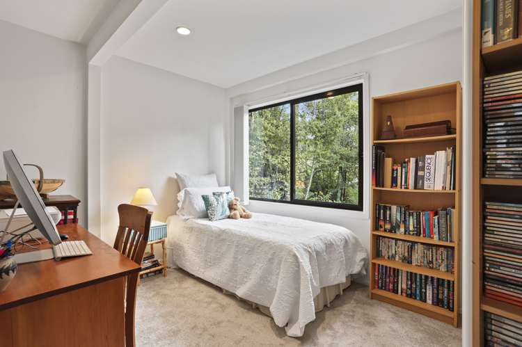 102 Daffodil Street Titirangi_13