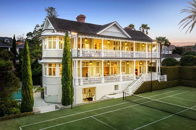 9 Karori Crescent, in Orakei, Auckland, has a touch of Hollywood glamour. The six-bedroom, six-bathroom mansion is for sale by negotiation. Photo / Supplied