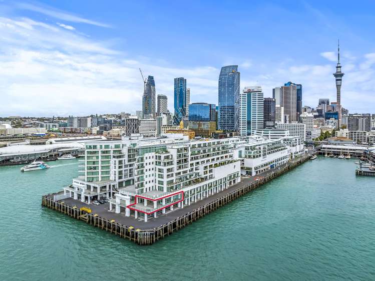 Shed 24, CU8/143 Quay Street_0