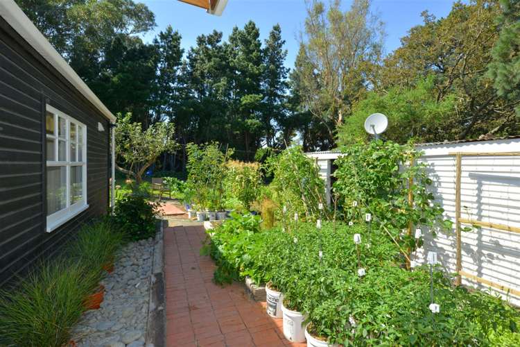 111 Halkett Road West Melton_12