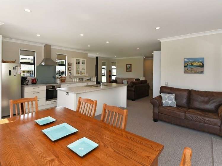 29 Newhaven Crescent Marahau_15