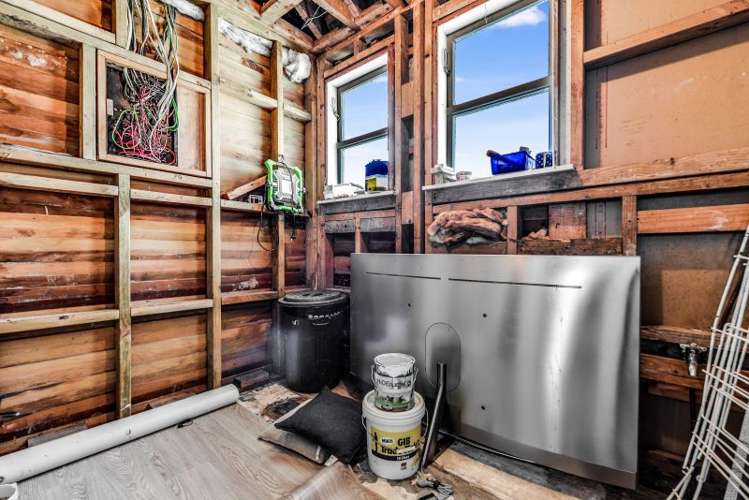 42 Montgomery Crescent Bader_22
