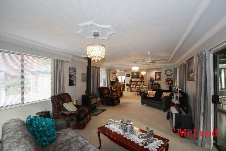 21 Grayburn Road Elgin_9