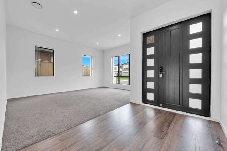 37 Rosewell Crescent Flat Bush_5
