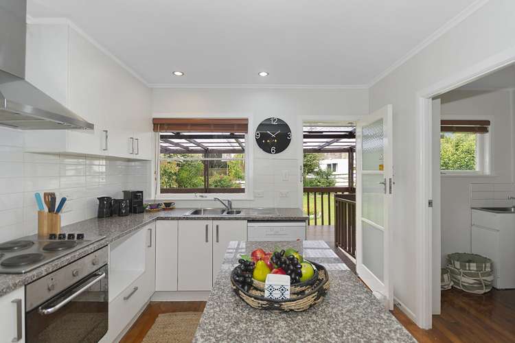 36 Kohekohe Street New Lynn_11