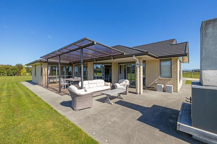 250 Hughes Line West Taratahi_15