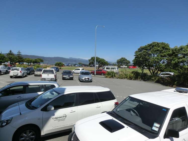 85 The Esplanade Petone_2