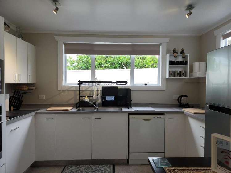 27 Ngamotu Road Spotswood_3