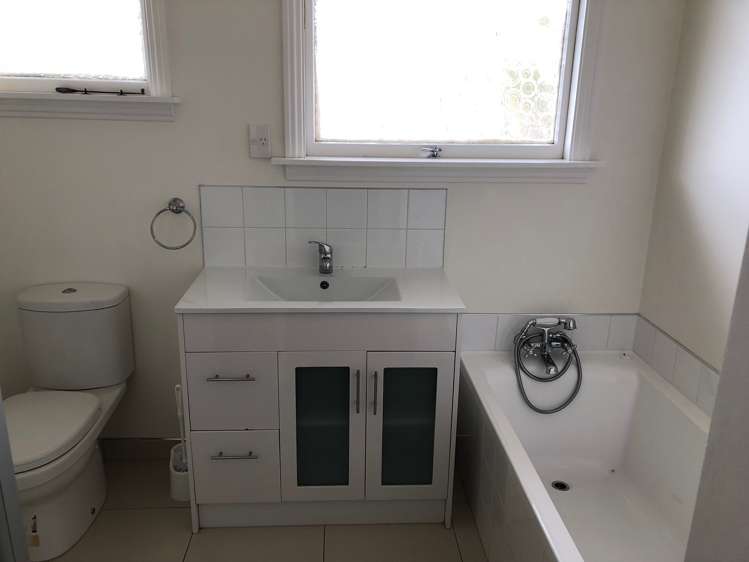 10 Parker Street Hornby_13