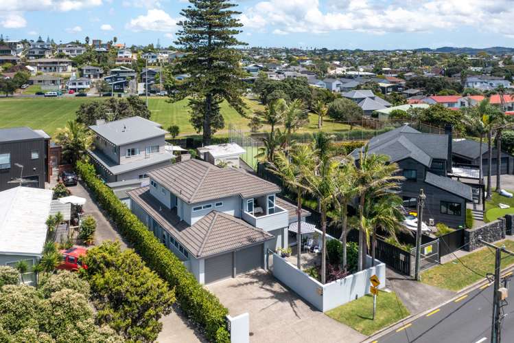 7 Marellen Drive Red Beach_19