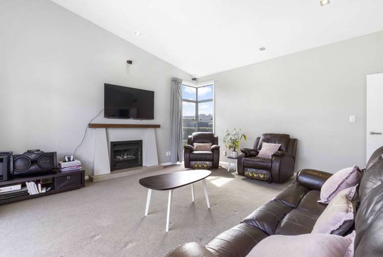 3 Meadowbank Court Huntington_12