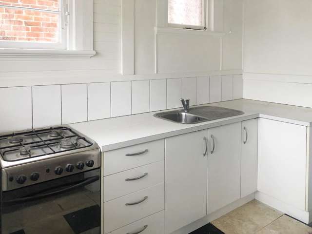 182 Crawford rd 1052_1