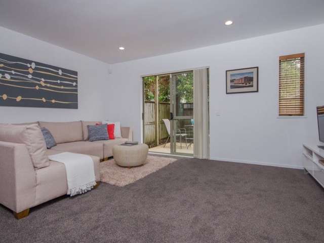 51/21 Hunters Park Drive Three Kings_4