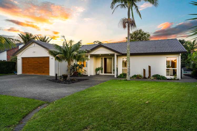 16 Windfall Grove Greenhithe_22