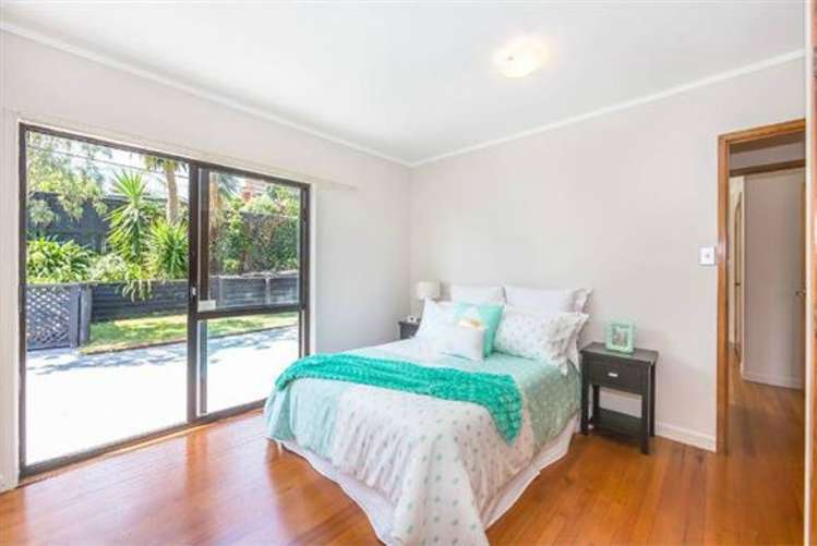 680 Beach Road Browns Bay_7