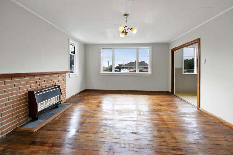 85 Collins Street Hawera_7