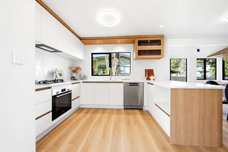 37 & 37A Glennandrew Drive Half Moon Bay_14