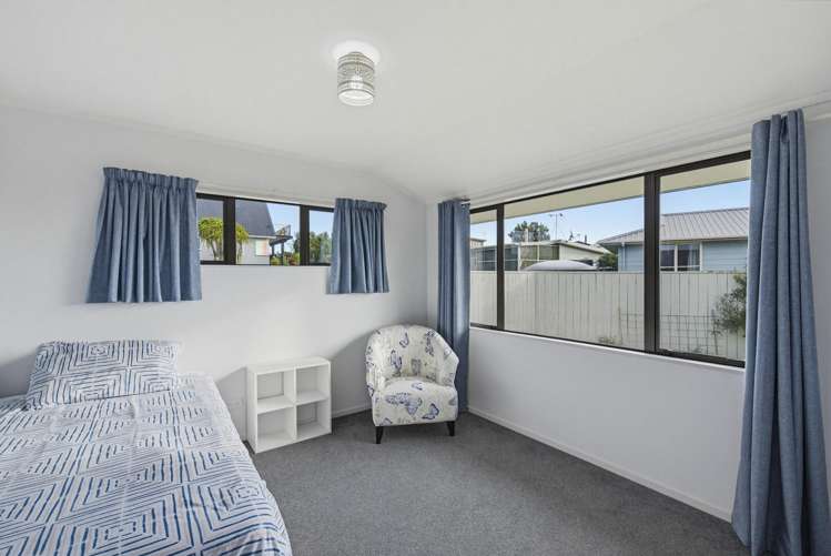 29 Matakane Street Waitarere Beach_11