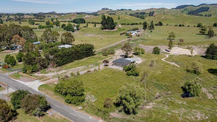 302 White Road Waipawa_20