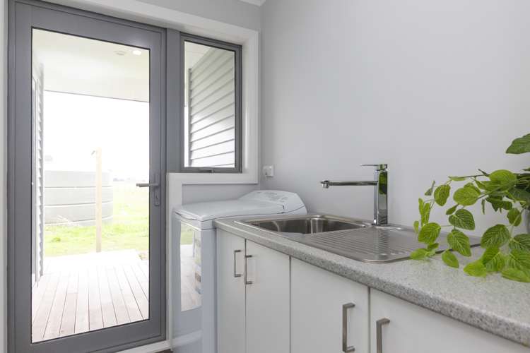 161 Spur Road West Feilding_22