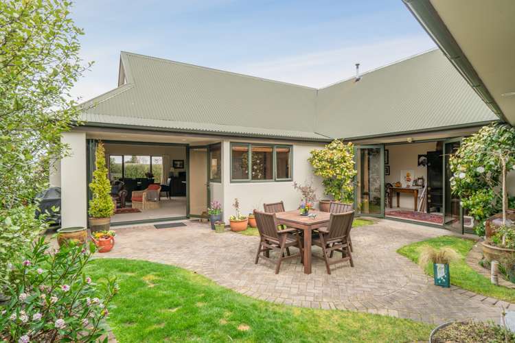 1 Kips Way Rangatira Park_0