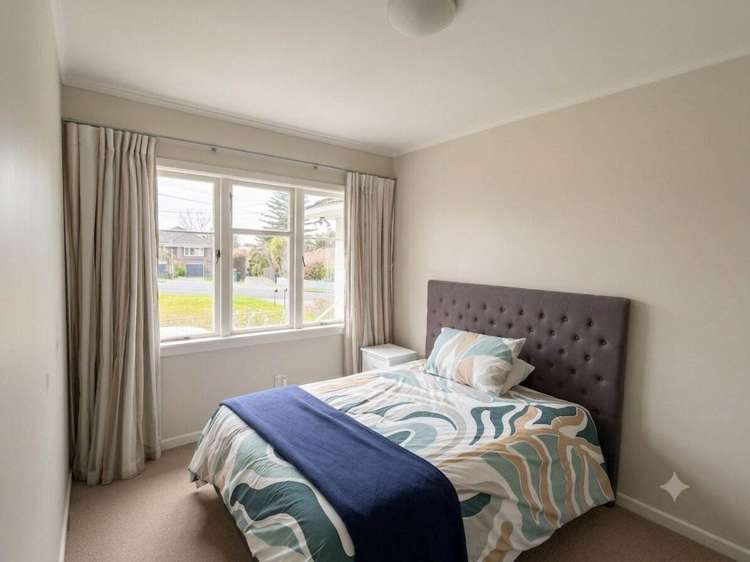 69 Beach Road Mellons Bay_6