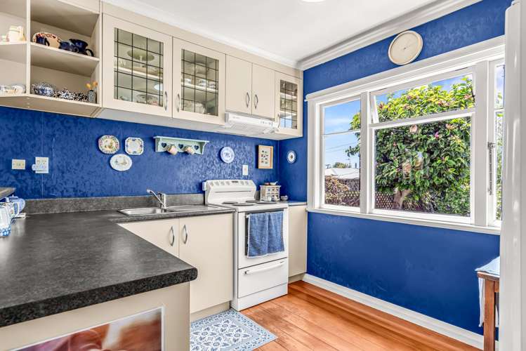 4 Manson Avenue Stoke_6