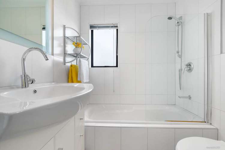 71a Rosier Road Glen Eden_11