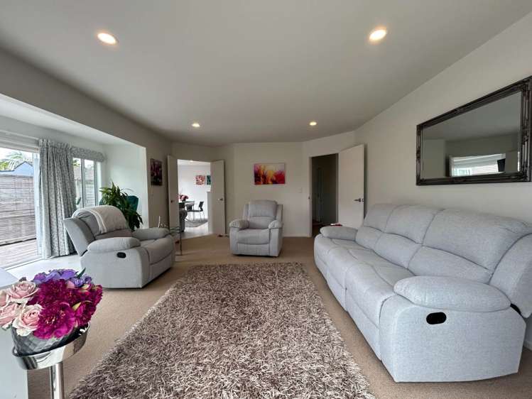 10B Tipene Place Meadowbank_6