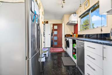 33 Escalona Street_4