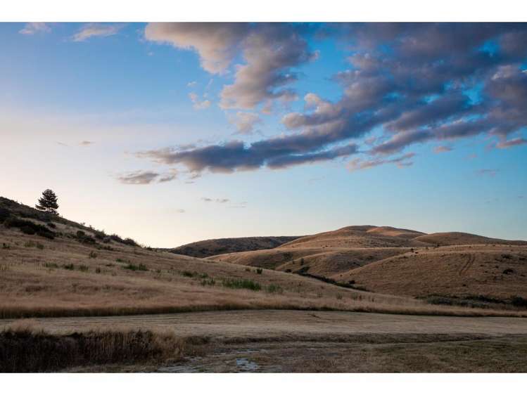 1976 Saint Bathans Loop Road Saint Bathans_21