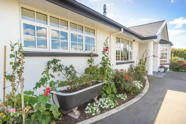 137 Mount Taylor Drive Feilding_1