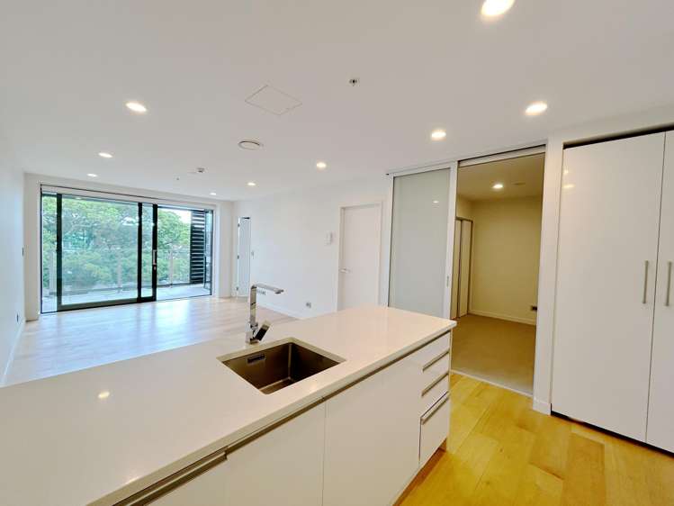 407/10 Lion Place Epsom_1