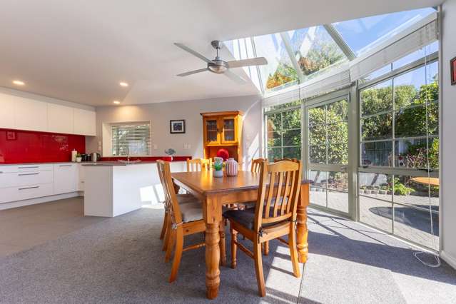 2/268 Rosetta Road Raumati Beach_1