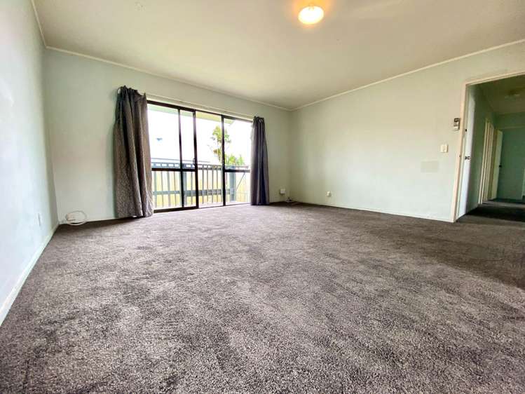 1/14 Kennington Drive Clendon Park_3