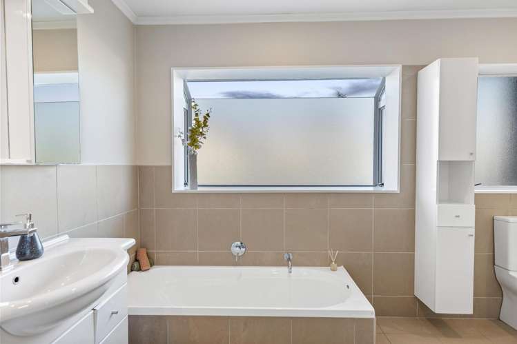 12 Suncrest Drive West Harbour_20