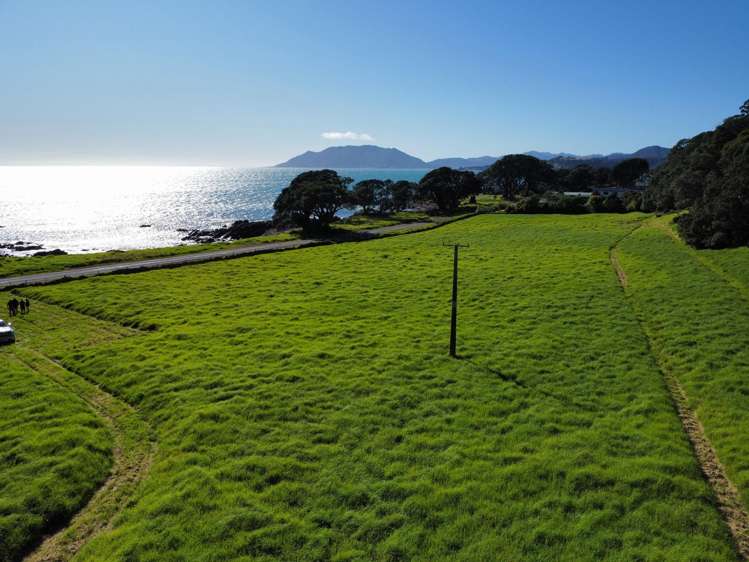 Block 10 Matapapa, State Highway 35 Waihau Bay_11