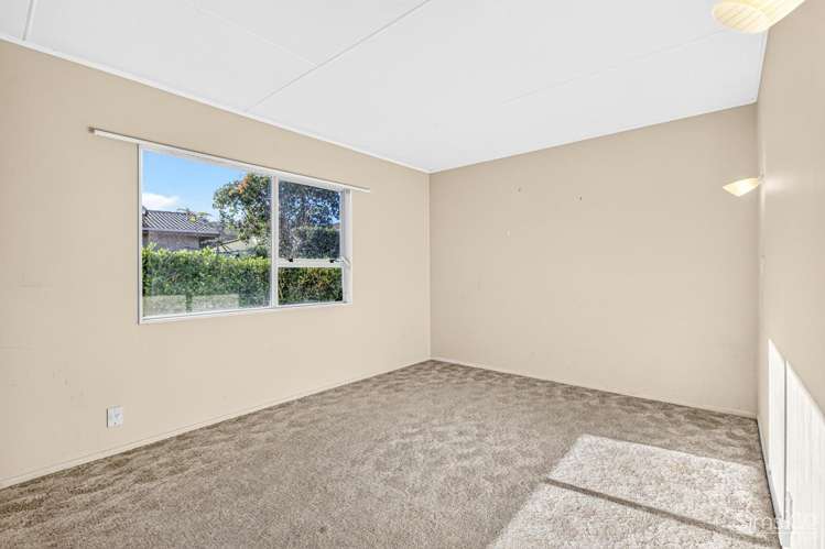 5 Avon Place Springvale_14