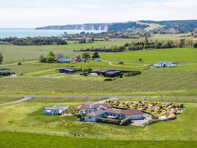 Prestigious Views with Pool, Space and Lifestyle